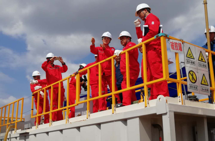 長慶油田采氣三廠領導蒞臨公司清潔化生產現場參觀指導